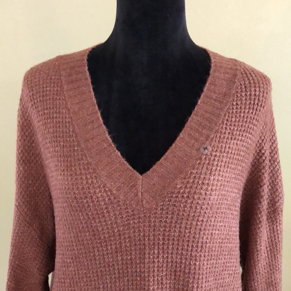 🔥NWT🔥 American Eagle Outfitters Women’s Oversized V-Neck Sweater